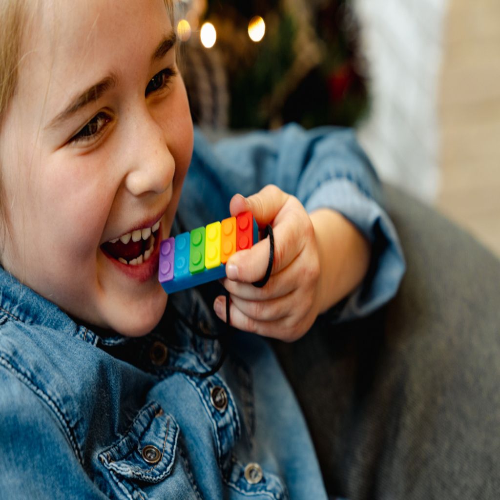 Anti-stress chew necklace (building brick)